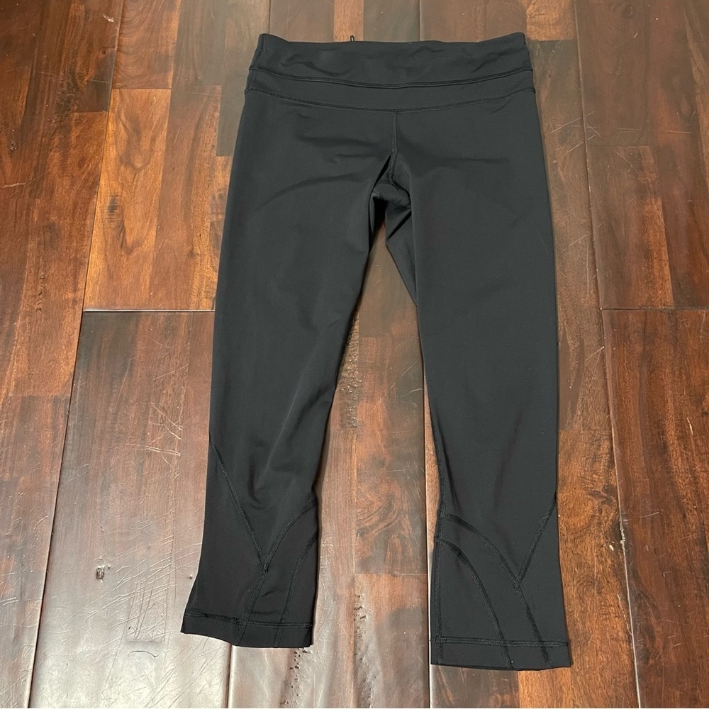 Lululemon Crop Black Leggings Women’s Size 6